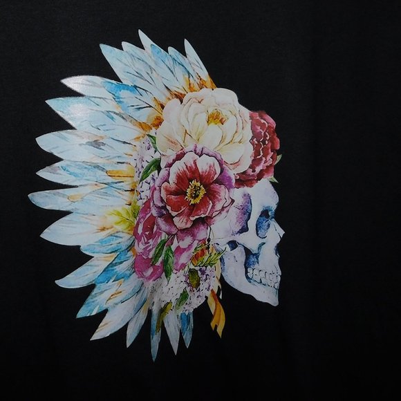 Beautiful Native Skull with flowers - Picture 1 of 3